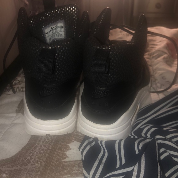 Wmns Air Max 1 Mid Sneakerboot 'Black' - Picture 2 of 3